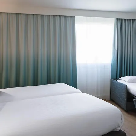 Centre By Ihg 4*
