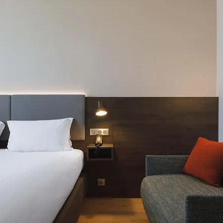Centre By Ihg 4*
