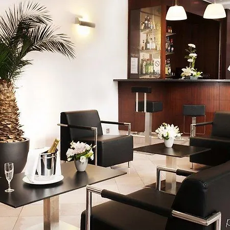 Centre By Ihg 4* Toulon