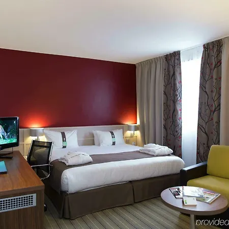 Hotel Centre By Ihg 4*