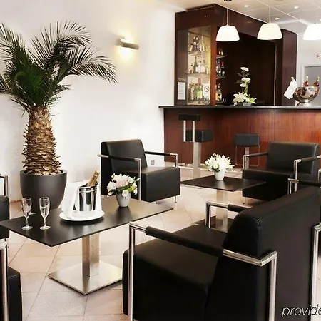 Centre By Ihg 4*