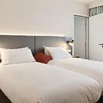 Centre By Ihg Szálloda 4*