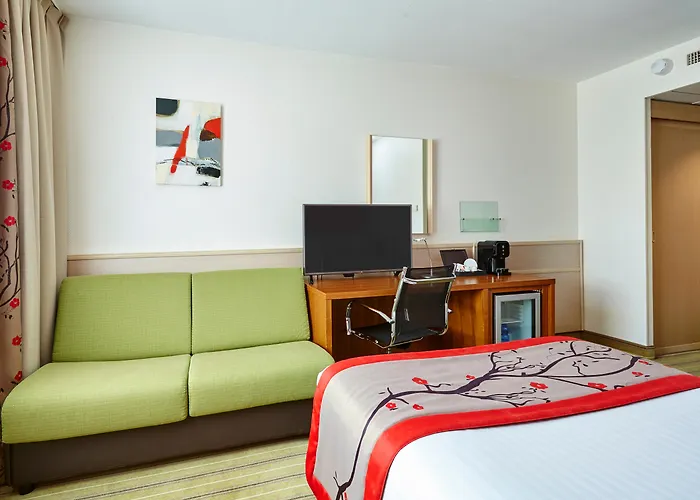 Centre By Ihg 4*