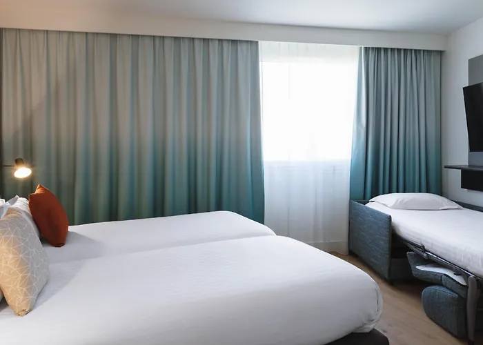 Centre By Ihg 4*